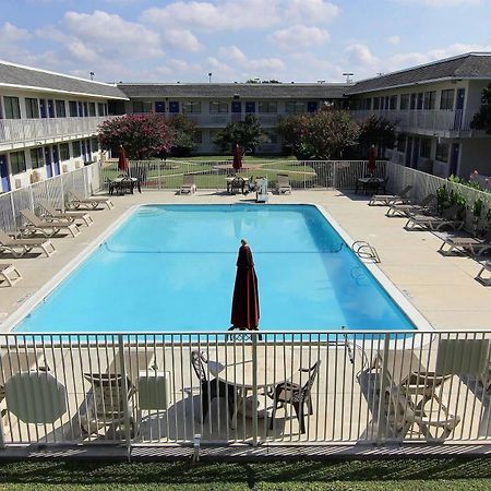 Motel 6-Austin, Tx - North Exteriör bild