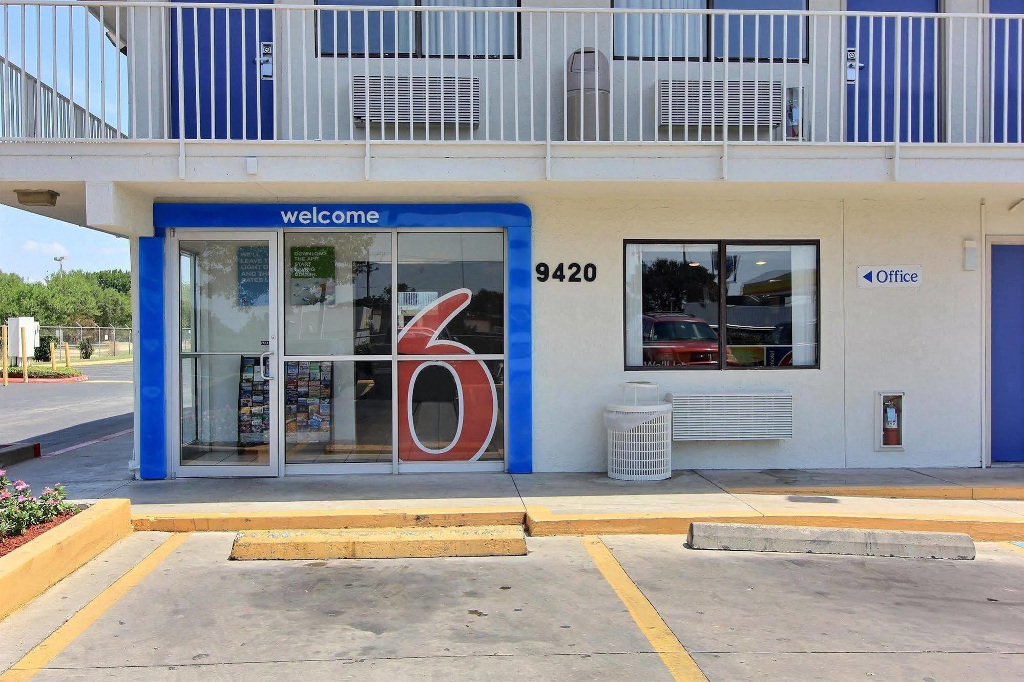 Motel 6-Austin, Tx - North Exteriör bild